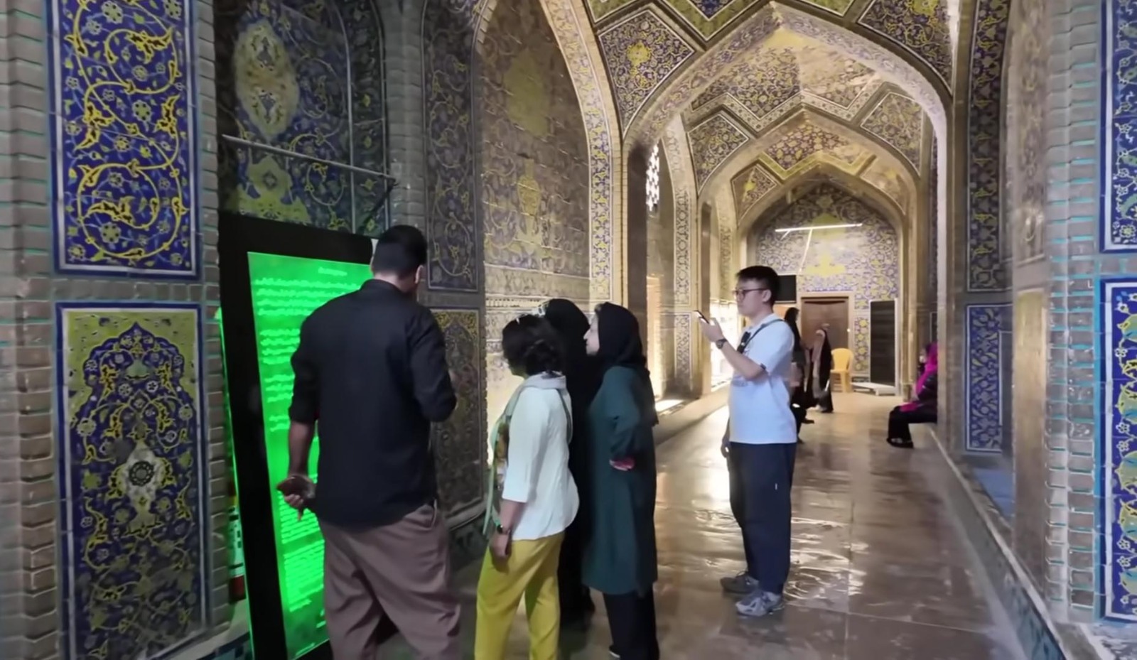 Menjelajahi Masjid Imam di Isfahan / Red Deal Channel