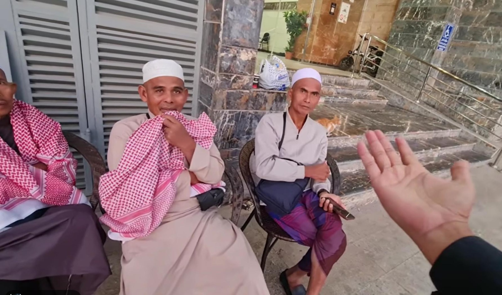 KOLOM FOKUS UTAMA EDISI 186