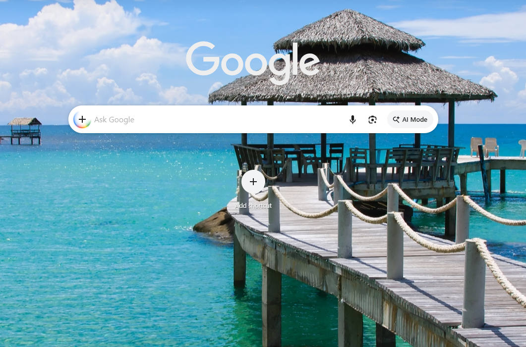 Tampilan antarmuka Google Chrome terbaru yang menunjukkan fitur Google Update AI Mode Browsing di mana jendela chatbot AI dan hasil pencarian web berjalan berdampingan secara simultan