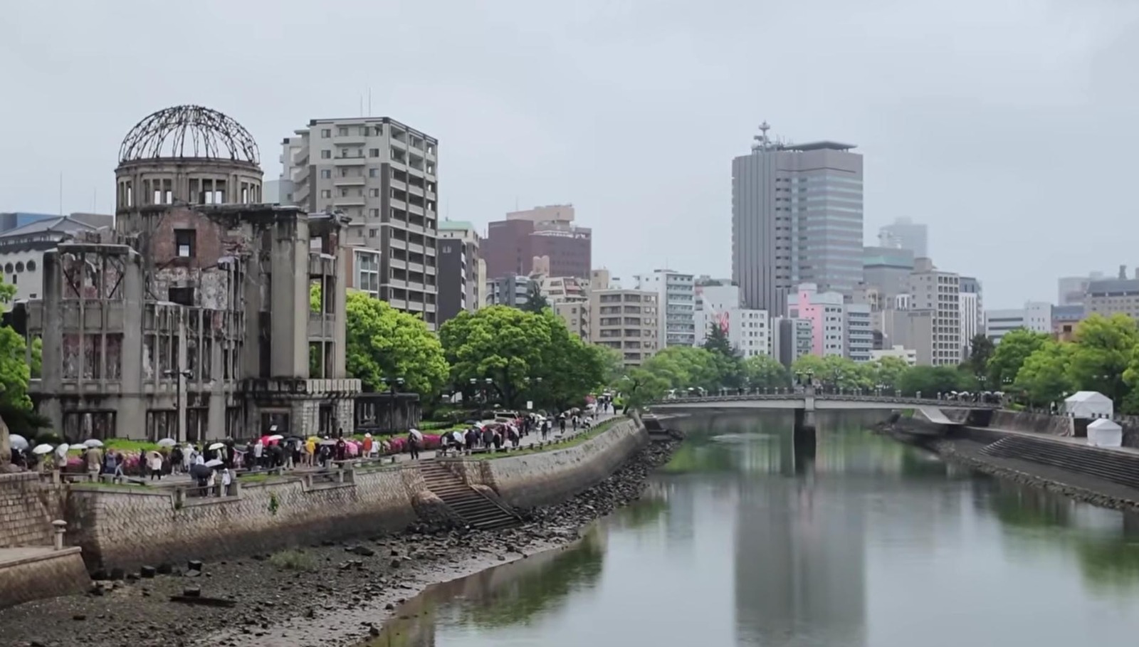 Bangunan bersejarah Genbaku Dome atau Kubah Bom Atom di Hiroshima Jepang.