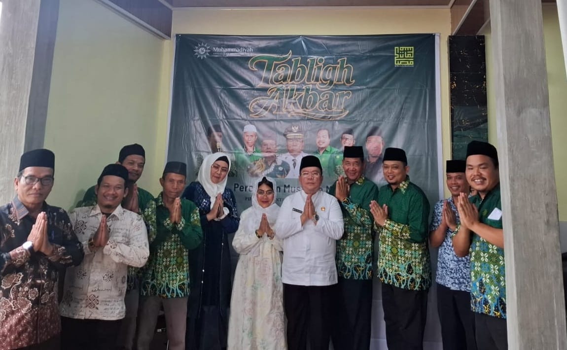 Suasana peresmian Musholla Muslimat Tomuan di Kota Pematangsiantar yang dihadiri oleh Walikota Wesly Silalahi dan tokoh Muhammadiyah.