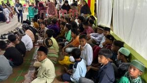 Dokumentasi kegiatan sunatan massal gratis di Bandar Huluan hasil kolaborasi KBG, Koin Dakwah, dan BKM Safinaatussalam.
