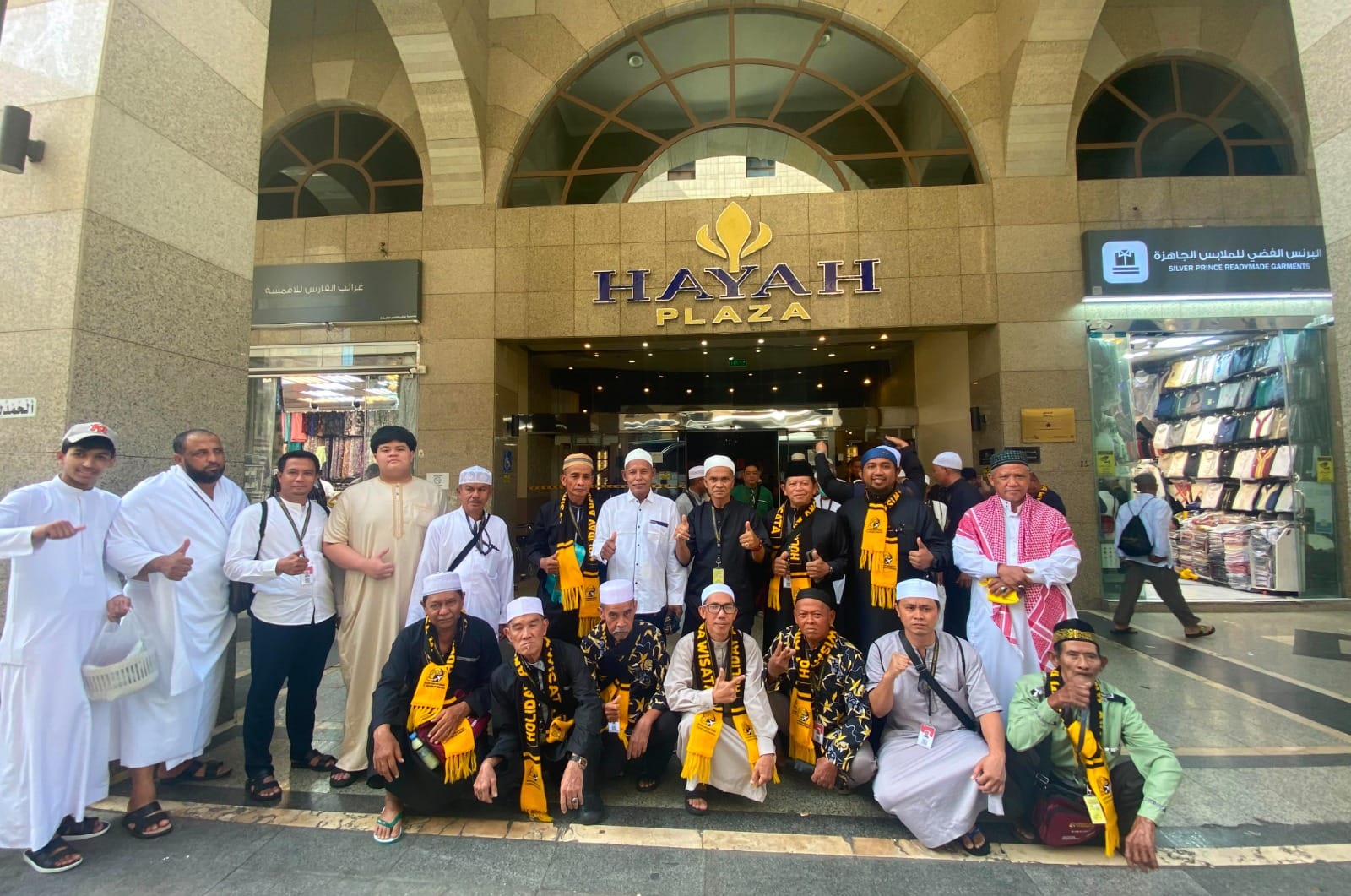 ketangguhan-jamaah-umrah-indonesia Ketangguhan jamaah umrah Indonesia yang tetap bersemangat beribadah meski menginap di hotel yang sederhana